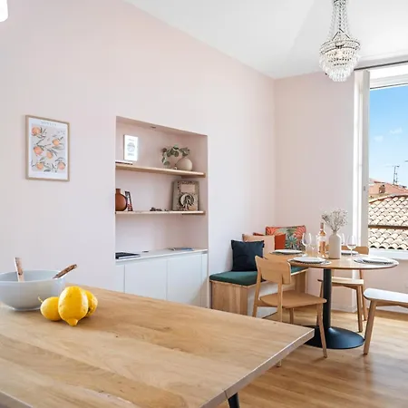 Lejlighed Le Saint Michel,dernier Etage, Vieux Menton, Zone Pietonne *