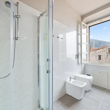 Apartamento Le Saint Michel,dernier Etage, Vieux Menton, Zone Pietonne