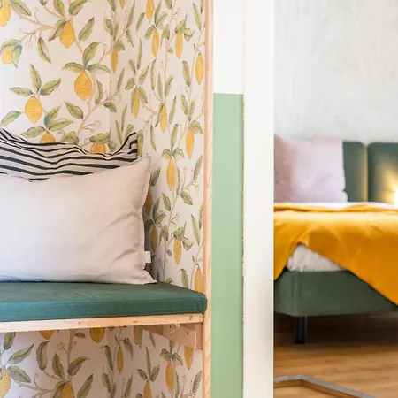 Апартаменты Le Saint Michel,dernier Etage, Vieux Menton, Zone Pietonne Ментона